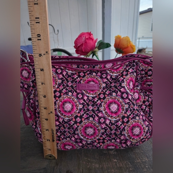 Vera Bradley Raspberry Medallion Glenna Hobo Cotton Satchel Shoulder Bag - Picture 10 of 15